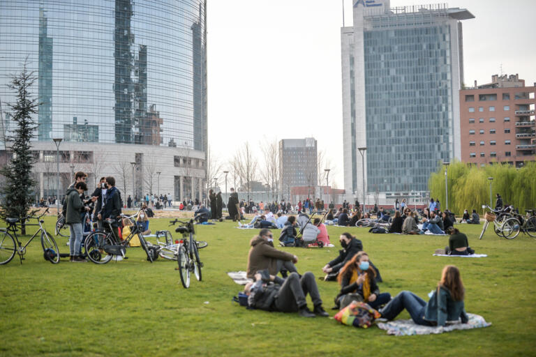 Ultimo weekend prima della zona rossa a Milano