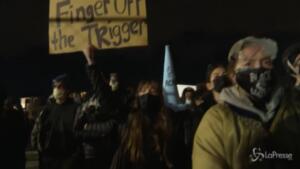 Morte Daunte Wright, quinta notte di proteste a Brooklyn Center