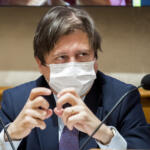 Vaccini, Sileri: “Verosimile terza dose per tutti”
