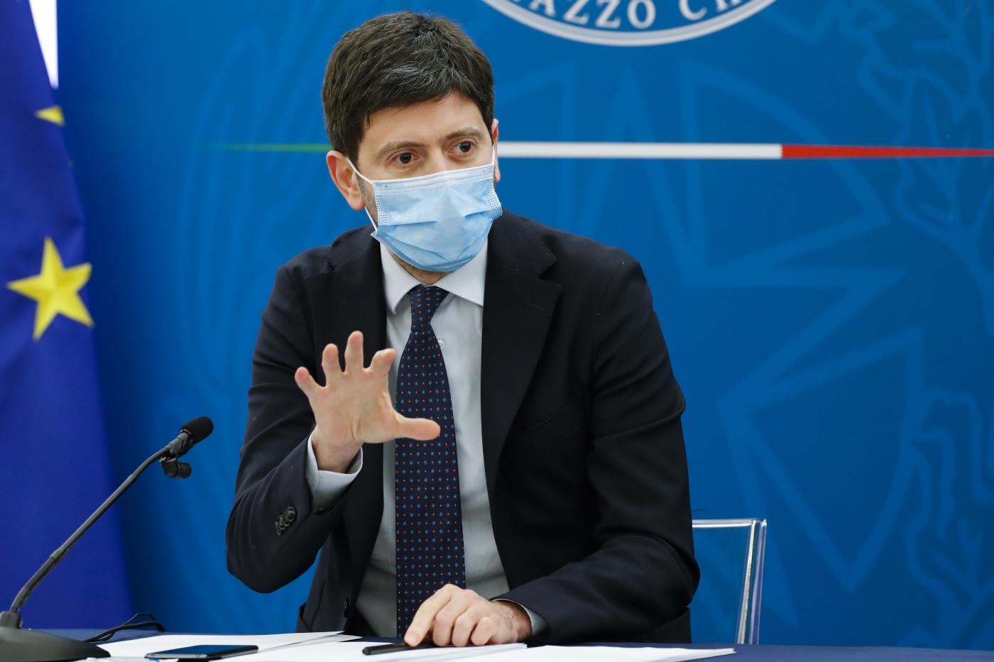Covid, Speranza: “28 maggio ok di Ema al vaccino Pfizer 12-15enni” Covid, Speranza: “28 maggio ok di Ema al vaccino Pfizer 12-15enni”