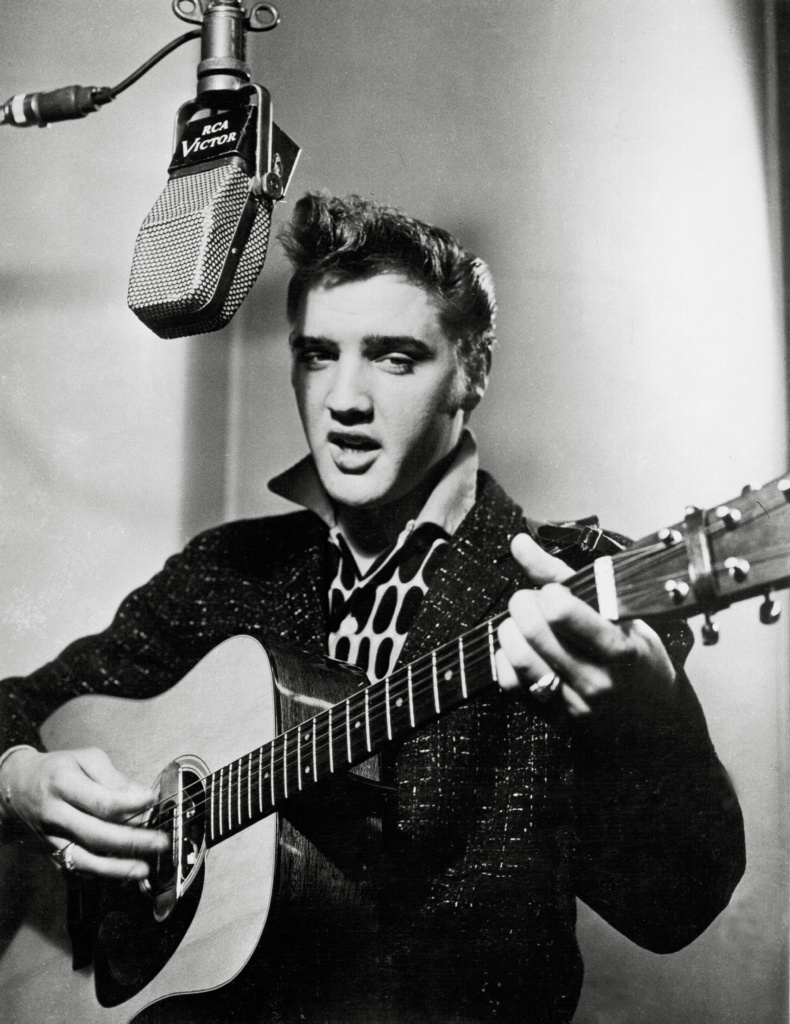 Il 23 Aprile Del 1956 Il Re Del Rock And Roll Elvis Presley Tiene Il ...