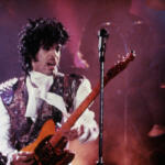 Prince durante un concerto.