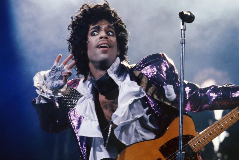 Prince durante un concerto.