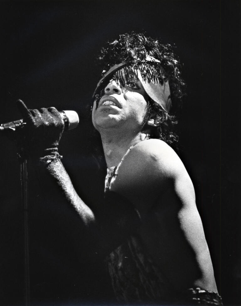 Prince durante un concerto.