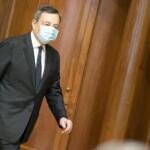 Via libera del Cdm a decreto riaperture ma la Lega si astiene. Ira di Draghi: Decisione presa insieme