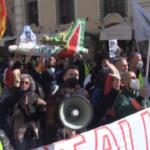 Alitalia, corteo di lavoratori raggiunge il Campidoglio