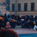 Manifestazioni per Navalny in Russia: le proteste a San Pietroburgo, manganellate della polizia