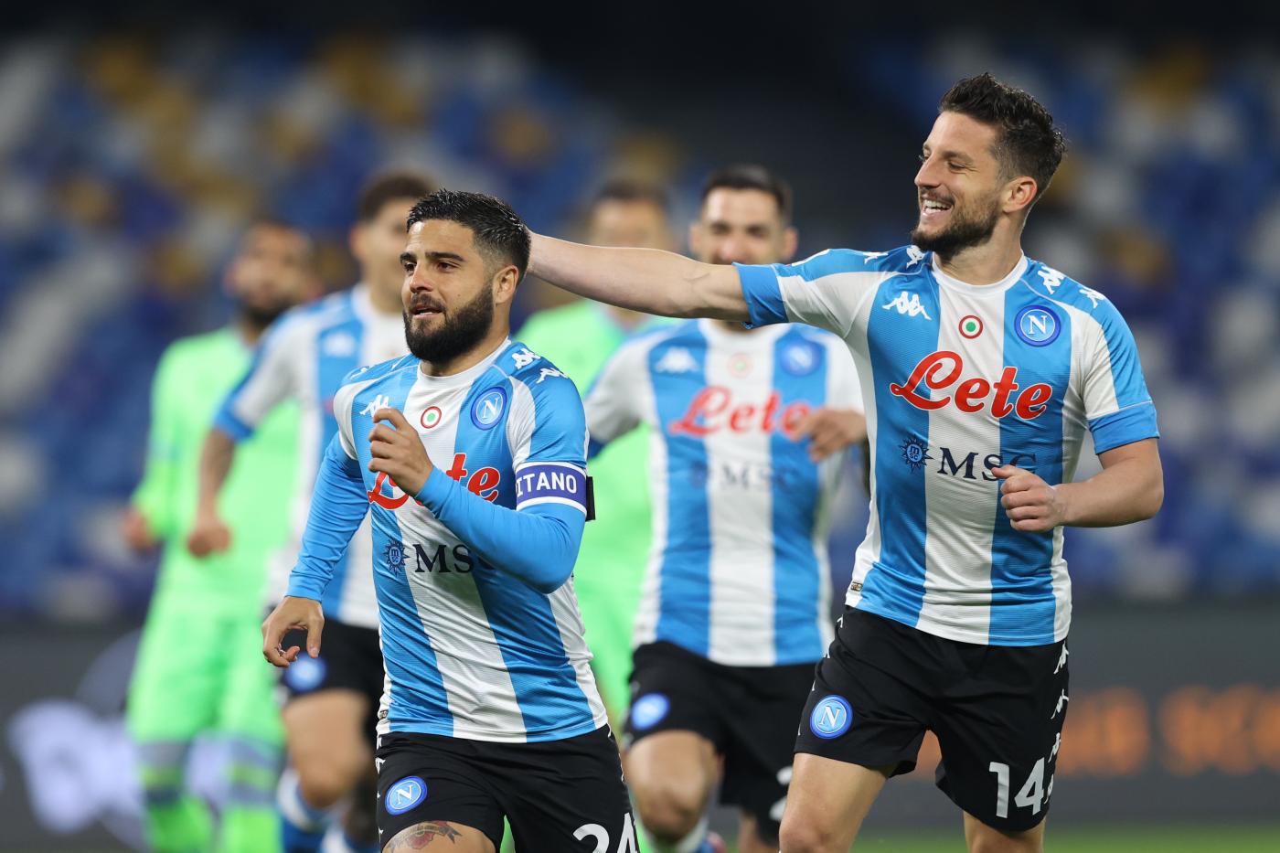 Serie A, Napoli travolge 5-2 Lazio: Insigne show, Champions più vicina