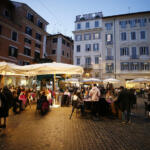 Dl Covid, amarezza della Regioni su coprifuoco e scuola. Lettera a Draghi: “Incontro urgente”