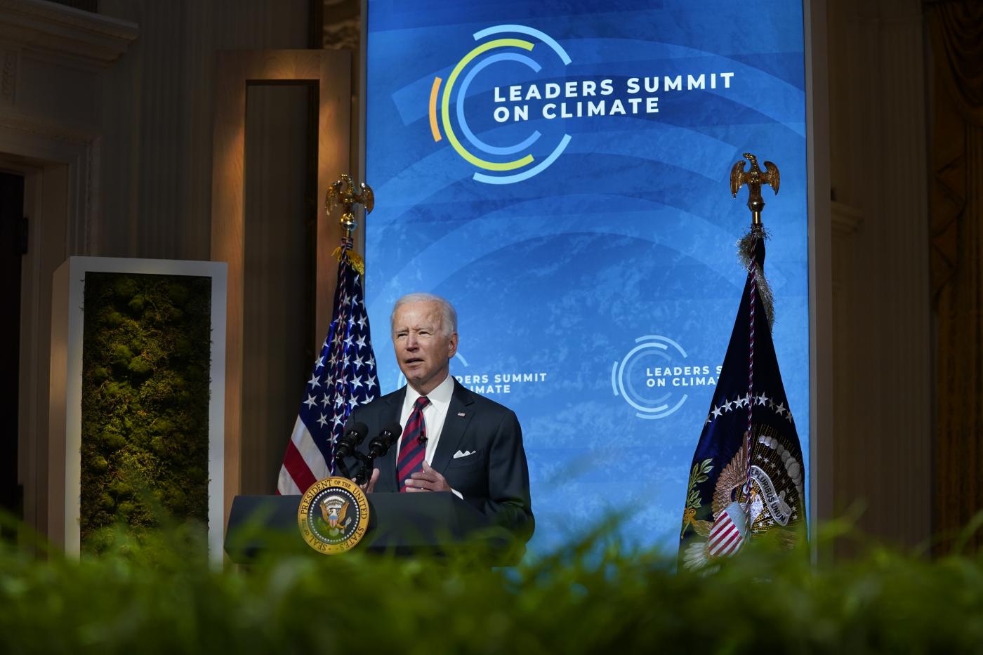 Clima, Biden: Decennio decisivo. Gli impegni dei 40 leader da Putin a Xi Clima, Biden: Decennio decisivo. Gli impegni dei 40 leader da Putin a Xi