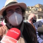 Al Bano in piazza a Napoli con i sindaci del Sud: “Ci trattino da italiani”