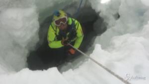 alpinisti svizzeri finiscono in un crepaccio sul Monte Rosa
