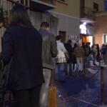 Riaprono i cinema: tutto esaurito a Milano alle sei del mattino: “Sosteniamo la cultura”