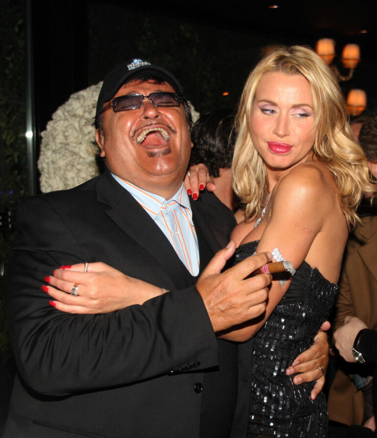 Umberto Smaila con Valeria Marini