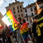Omofobia, calendarizzato in Senato il Ddl Zan. Critiche dalla Cei