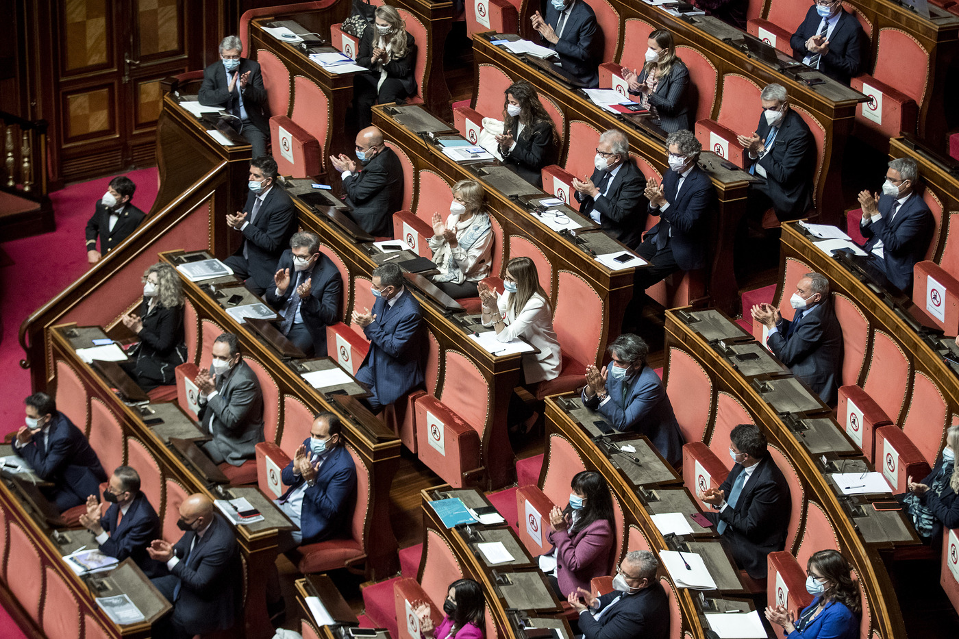 Speranza supera sfiducia FdI al Senato. Lega: Leali a Draghi, ma ora commissione inchiesta Speranza supera sfiducia FdI al Senato. Lega: Leali a Draghi, ma ora commissione inchiesta