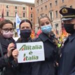 Alitalia: alla manifestazione di Roma anche l’operaio Ilva licenziato per un post