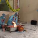 India, lo sposo è positivo al Covid: matrimonio con tute, mascherine e calzari