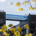 Piscina di Londra sospesa. Skypool