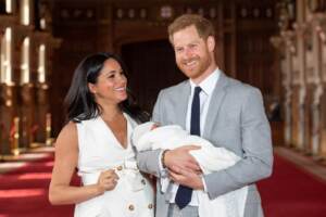 Archie figlio di Harry e Meghan compie un anno