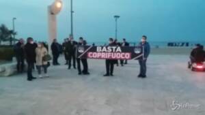 flash mob di Fratelli d'Italia per dire basta al coprifuoco