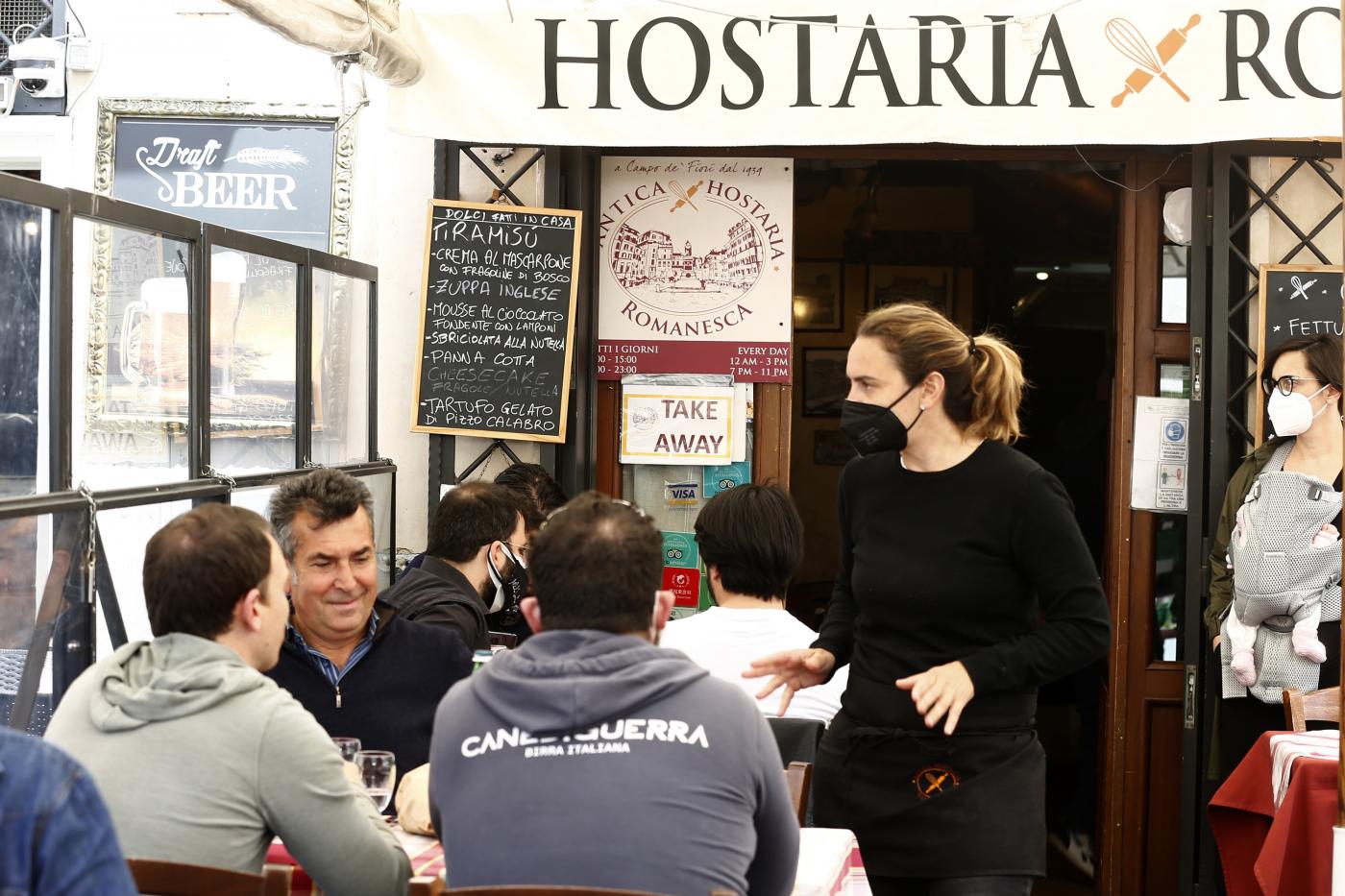 1° maggio e Lavoro, Istat: Cresce occupazione, ma resta nodo giovani e donne 1° maggio e Lavoro, Istat: Cresce occupazione, ma resta nodo giovani e donne