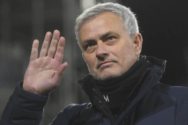 Soccer Tottenham Mourinho Fired