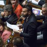 Omofobia, M5S trova firme: ddl Zan vada in aula. Oggi testo alternativo Lega