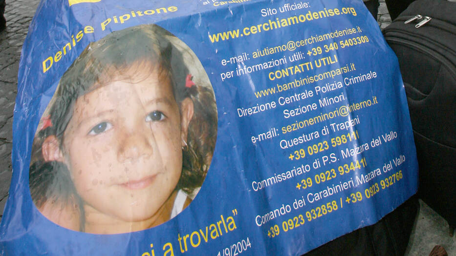 Caso Pipitone, ispezione dei carabinieri nella ex casa di Anna Corona Caso Pipitone, ispezione dei carabinieri nella ex casa di Anna Corona