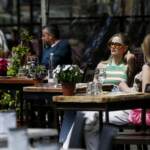 Covid, sale a 0,89 l’indice Rt in Italia ma cala l’incidenza