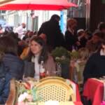 Belgio, dopo sei mesi riaprono i bar all’aperto ma sotto la pioggia