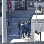 Migranti, serie di sbarchi a Lampedusa: 1.200 arrivi. Lamorgese sente Draghi