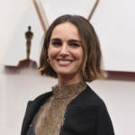 Natalie Portman riceve il testimone da Margherita Buy