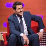 Tom Cruise pausa con selfie sul set