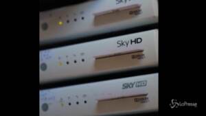 Cybercrime, oscurati 1,5 milioni di utenti per streaming illegale Tv