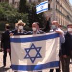 Napoli, in piazza le ragioni contrapposte dei sostenitori di israeliani e palestinesi