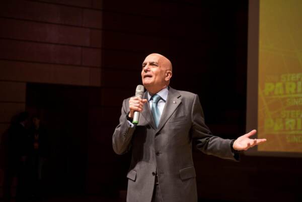 Milano, l'avvio della campagna elettorale di Stefano Parisi al Teatro Dal Verme