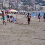 Covid: in Spagna riaprono gli stabilimenti balneari, primi bagni e tintarelle