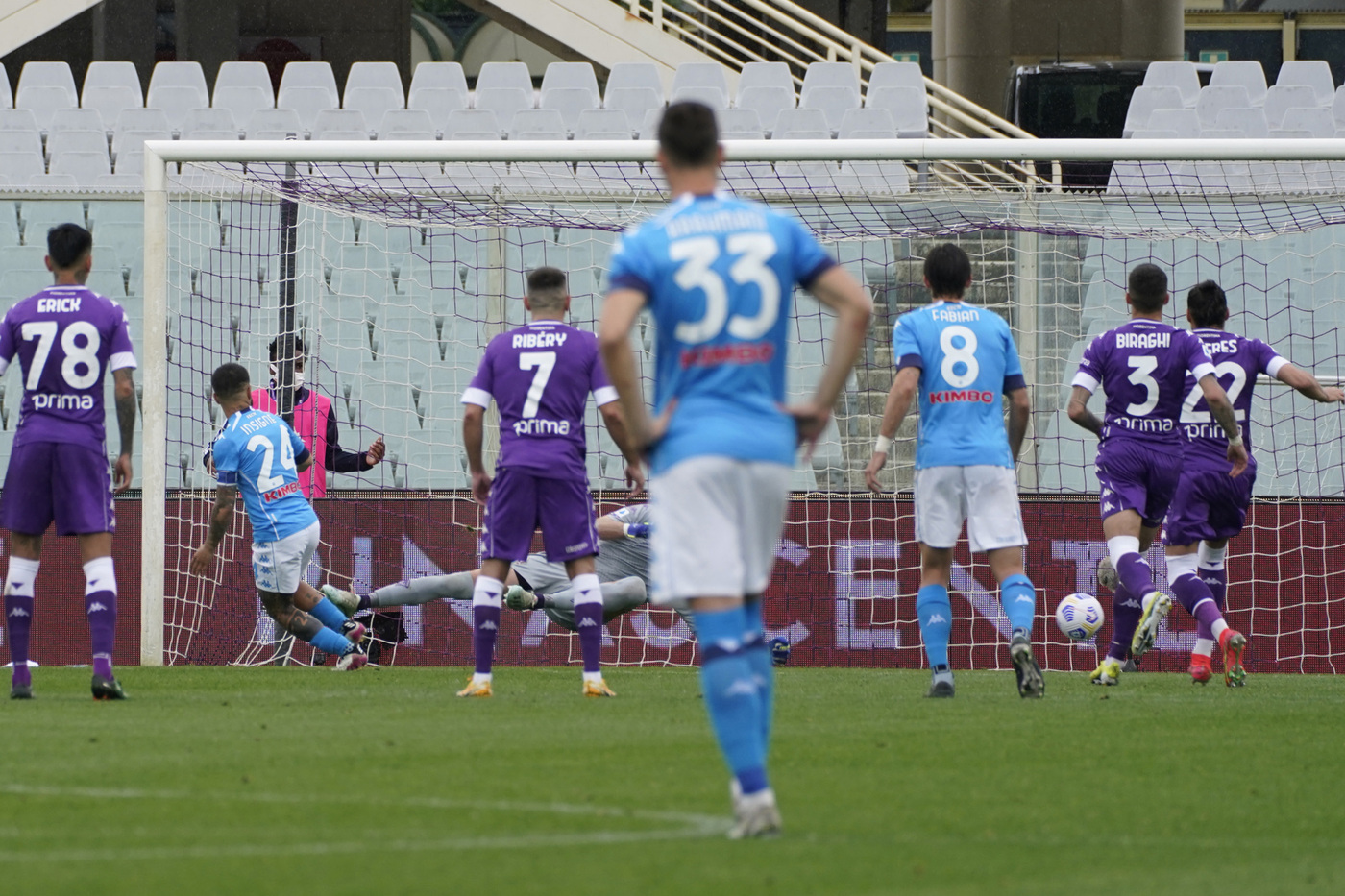 Serie A, il Napoli batte 2-0 la Fiorentina al Franchi Serie A, il Napoli batte 2-0 la Fiorentina al Franchi