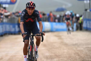Giro d’Italia, Bernal vince ed è nuova maglia rosa