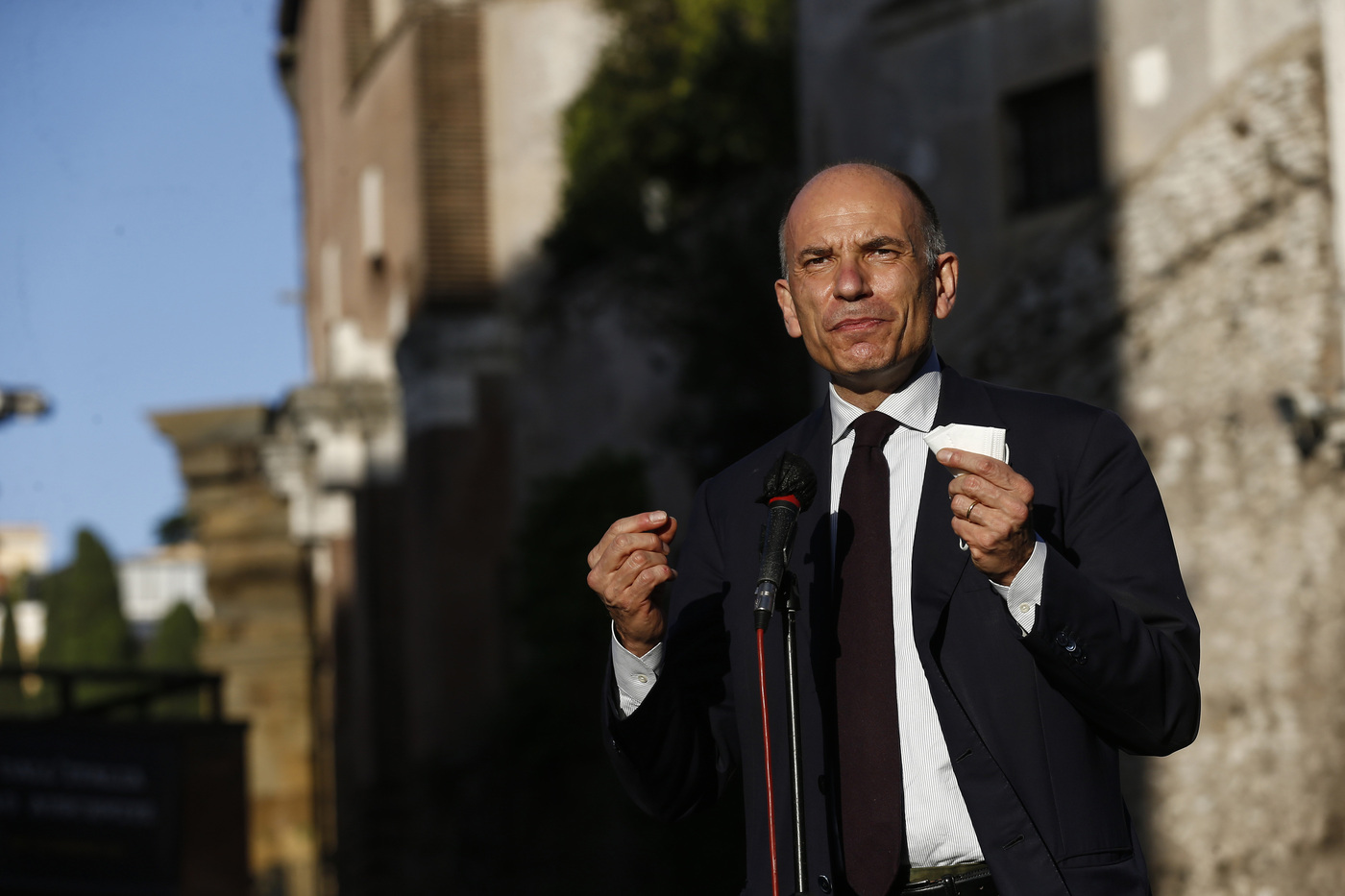 Omofobia, Letta: “Approvare subito il Ddl Zan”. Salvini: “Sì a pene severe, ma no legge bavaglio” Omofobia, Letta: “Approvare subito il Ddl Zan”. Salvini: “Sì a pene severe, ma no legge bavaglio”