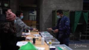 Cile, indipendentisti e sinistra avanti nel voto per l’Assemblea Costituente