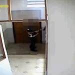 Cosenza, al centro commerciale o a casa in orario di lavoro: scoperto vigile
