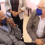Sudafrica, vaccinato il vescovo anti-apartheid Desmond Tutu