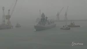 Navi in mare durante il ciclone in India maggio 2021