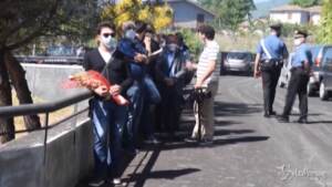 Funerali Battiato, l’arrivo di parenti e amici alla cerimonia privata