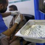 Vaccini, Ue: Nuovo contratto con Pfizer per 1,8 miliardi di dosi