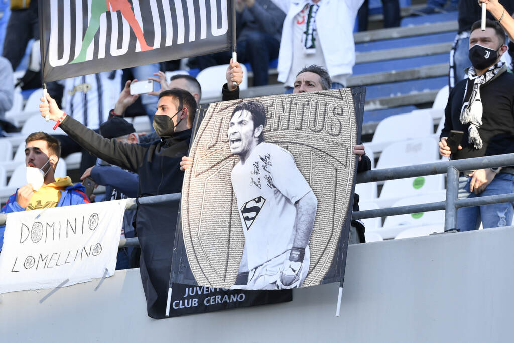 Galleria foto 'Finale Coppa Italia: i tifosi tornano a colorare gli spalti' - foto 4