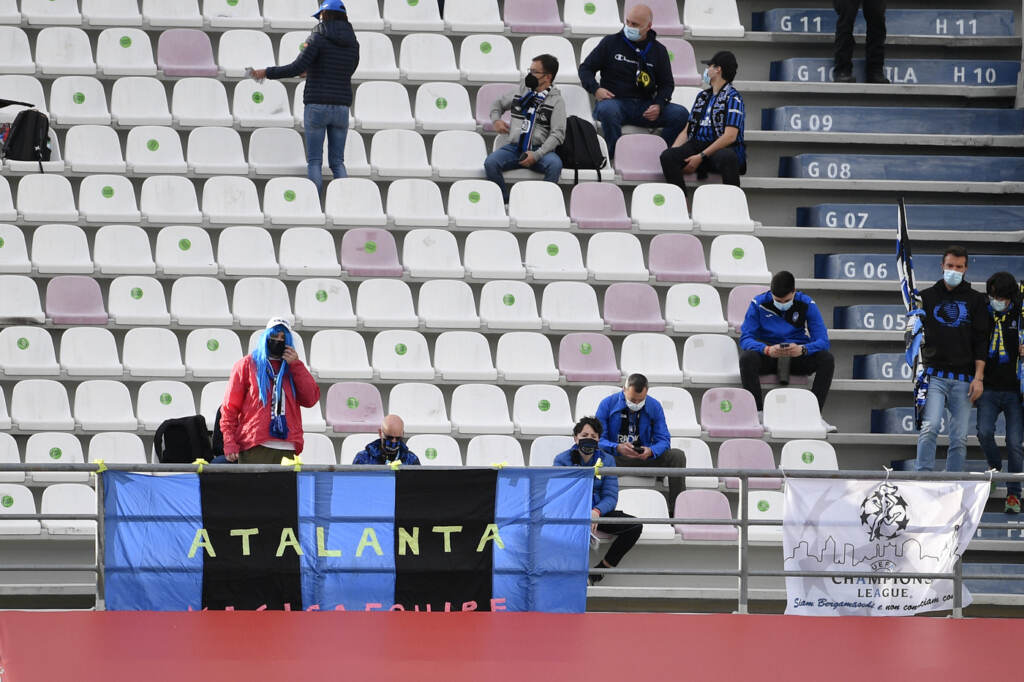 Galleria foto 'Finale Coppa Italia: i tifosi tornano a colorare gli spalti' - foto 12