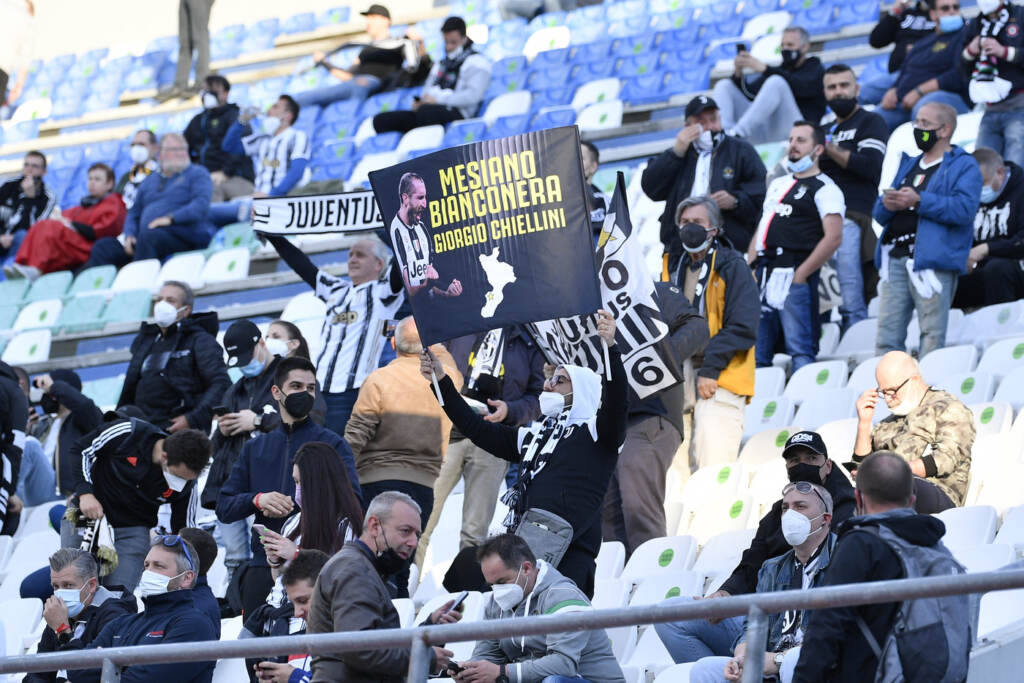 Galleria foto 'Finale Coppa Italia: i tifosi tornano a colorare gli spalti' - foto 11